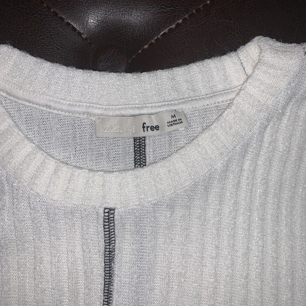 Aritzia Wilfred Free TShirt NWT